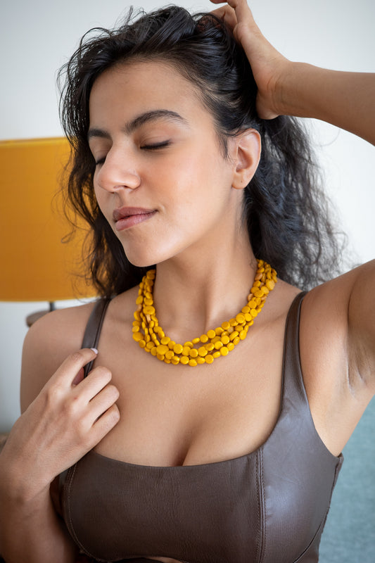 Collar Tagua Amarillo Esferas