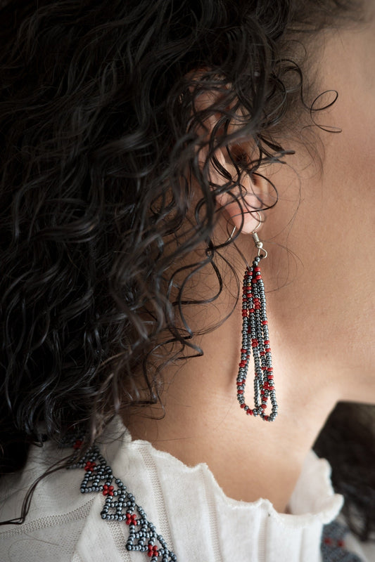 Pendientes Gris
