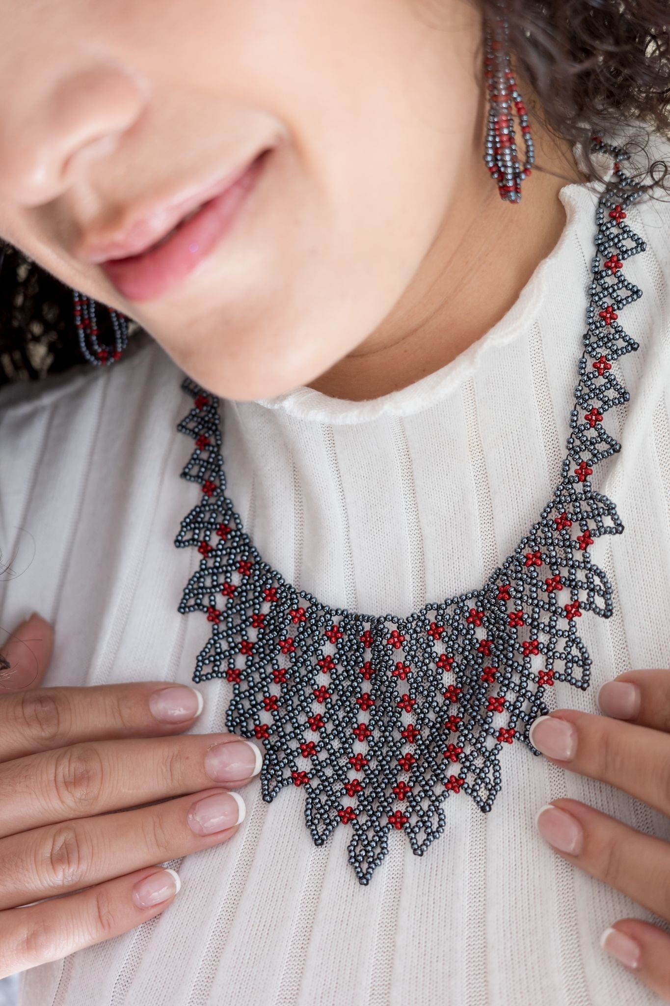 Pendientes Gris